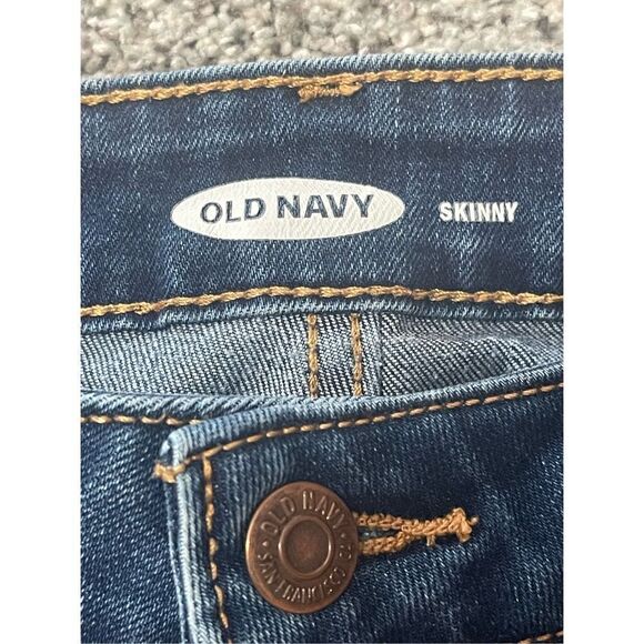 Old Navy Skinny Jeans 8L - Picture 2 of 7